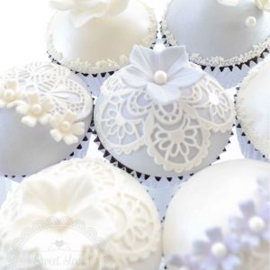 CUPCAKE-FLOWERS-sweet-love-cake-couture-cupcakes.jpg